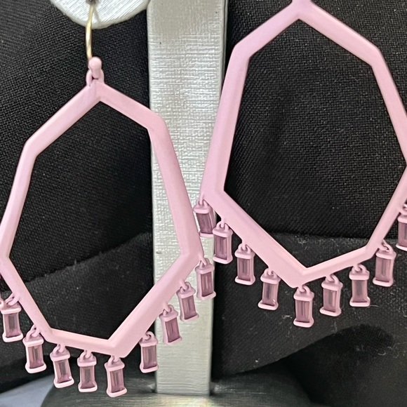 NWT Kendra Scott RARE & Retired Thomas Earrings Lilac Perfectly FABULOUS! - Picture 9 of 10